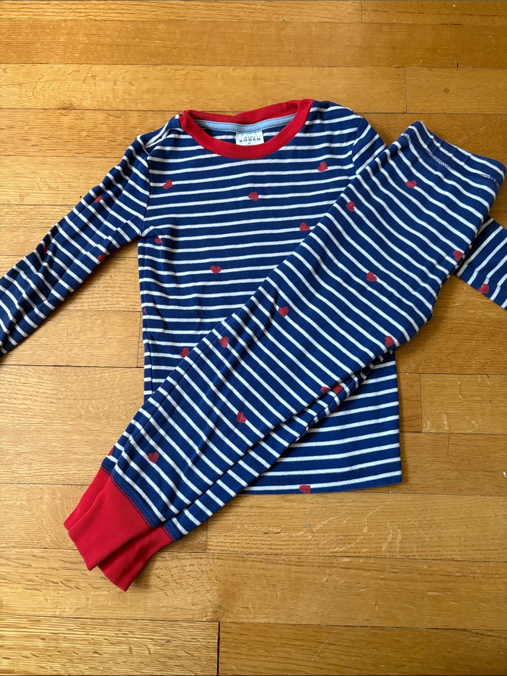 Mini Boden Blue and White Striped Pajama Set with Red Hearts 4T 100% cotton